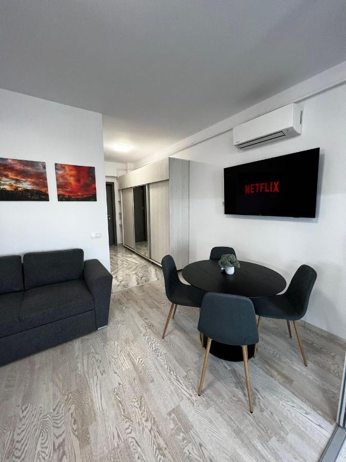 Cozy Apartments - City Center 雅西 外观 照片