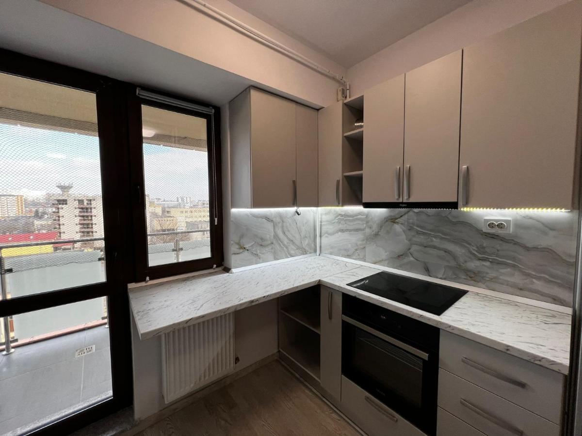 Cozy Apartments - City Center 雅西 外观 照片