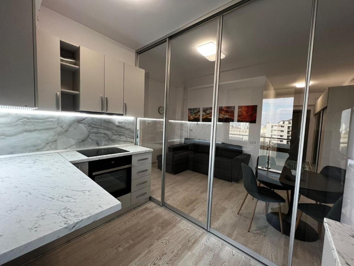 Cozy Apartments - City Center 雅西 外观 照片