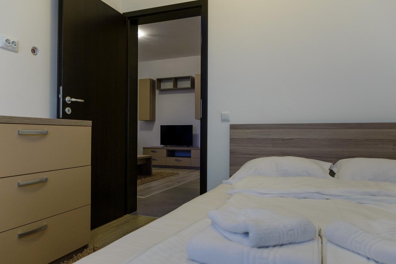 Cozy Apartments - City Center 雅西 外观 照片