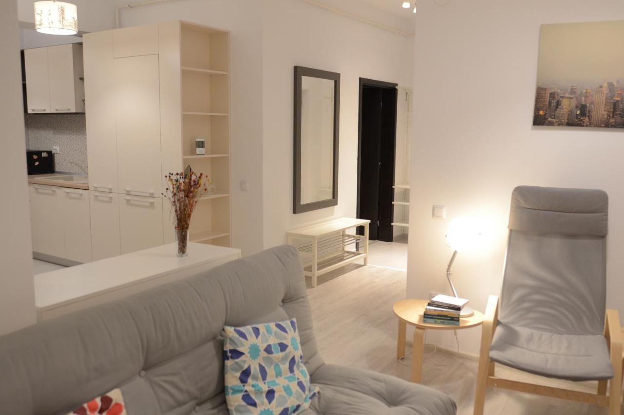 Cozy Apartments - City Center 雅西 外观 照片
