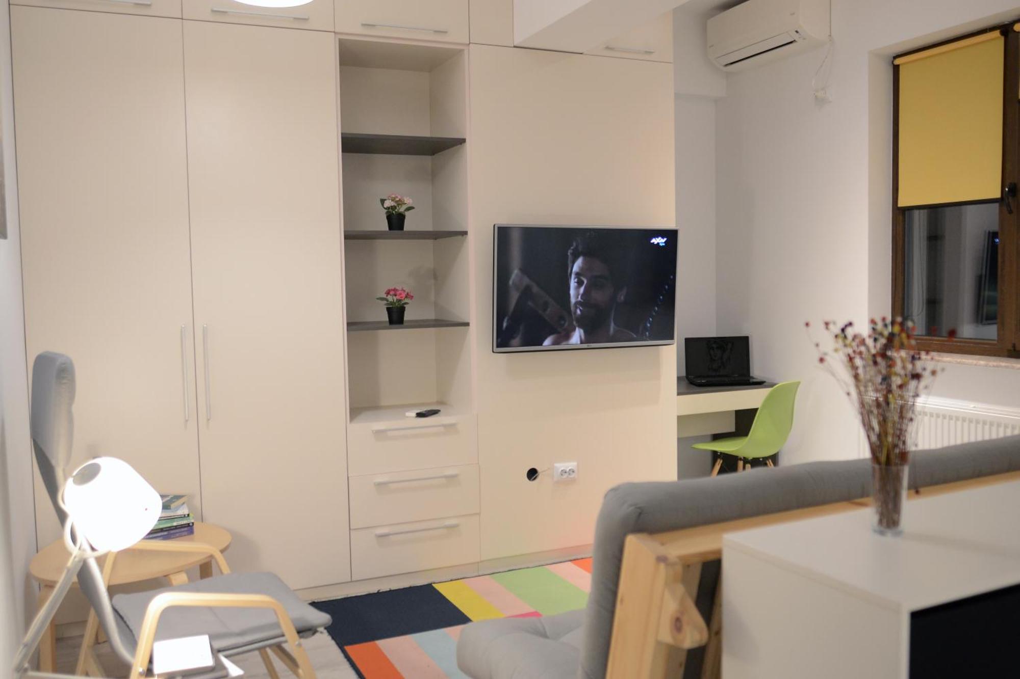 Cozy Apartments - City Center 雅西 外观 照片
